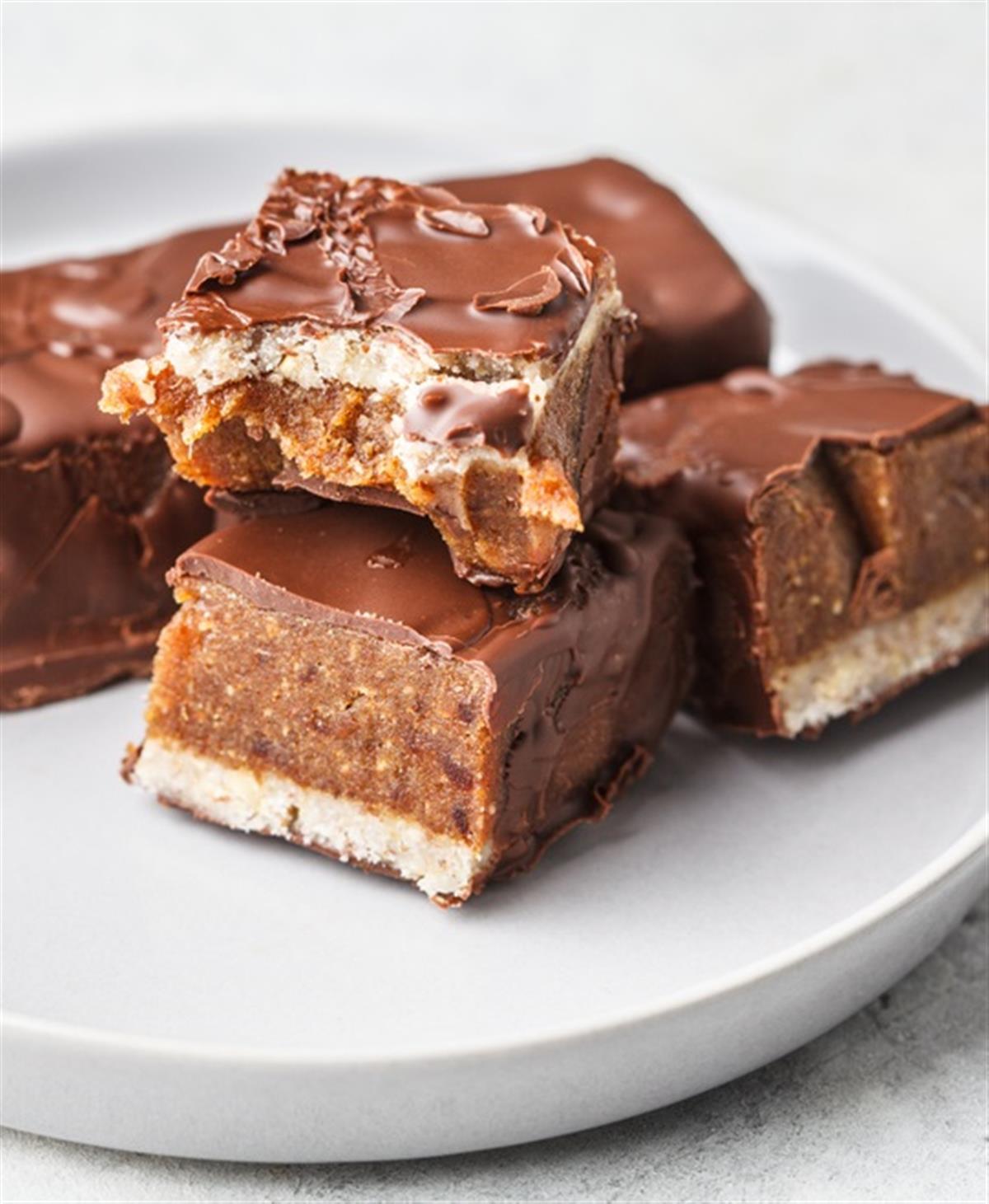 Snickers Resepti Domaće Snickers čokoladice | Index Recepti